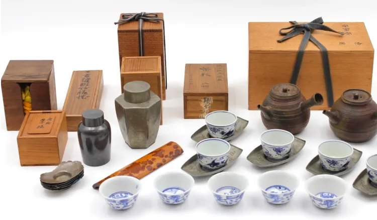 専門の骨董品